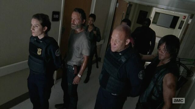 File:S5E8 Daryl 17.jpg