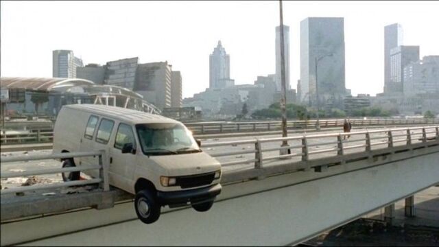 ファイル:Wd-1998FordE250.jpg