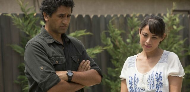 File:Elizabeth-Rodriguez-stars-as-Liza-Ortiz-in-EPisode-4-of-AMCs-Fear-The-Walking-Dead-900x440.jpg