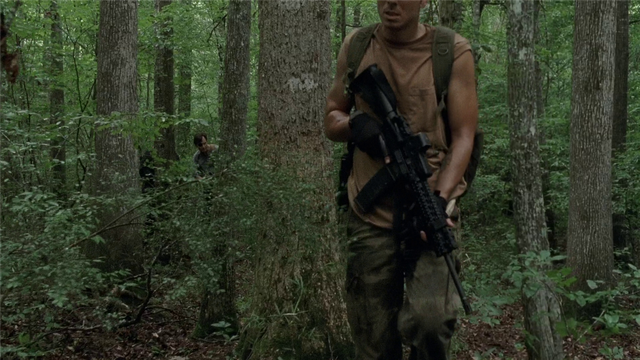 File:WalkingDeadS04E07M4A1-2.png