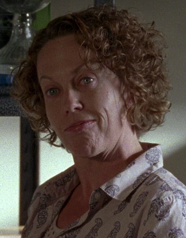 File:602 Shelly Smug.png