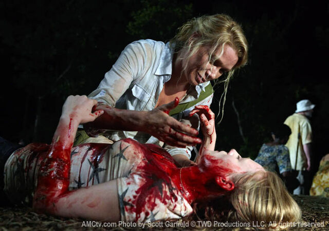 File:Andrea and Amy (Vatos).jpg