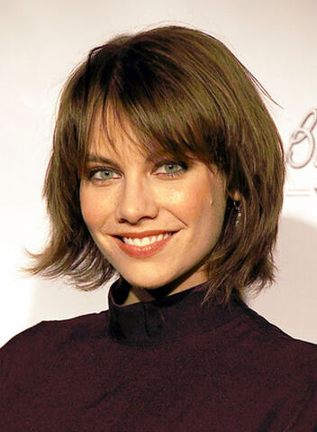 File:Lauren-cohan-short-bangs-bob-layered-edgy-brunette.jpg