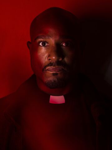 File:TWDGabriel-Season7-Red.jpg