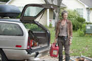 The-walking-dead-season4-episode4-indifference-carol-car