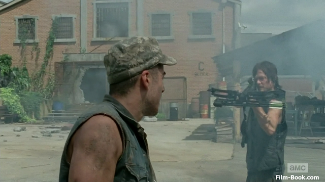 File:Kirk-acevedo-norman-reedus-the-walking-dead-too-far-gone-01-1280x720.png