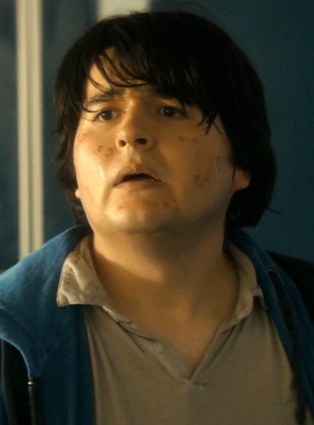 File:Tobiasb 1x02.png