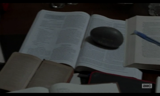 File:5x02 Holy Stuffs 1.png