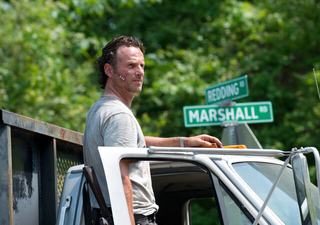 File:The-walking-dead-episode-601-sneak-rick-lincoln-935.jpg