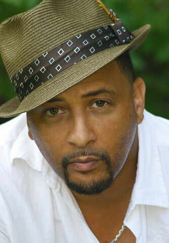 File:Davi Jay profile.jpg
