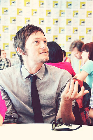 File:Yes I'll marry you.jpg