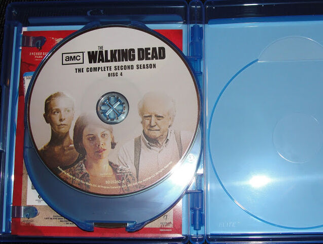 File:Disc 4.jpg