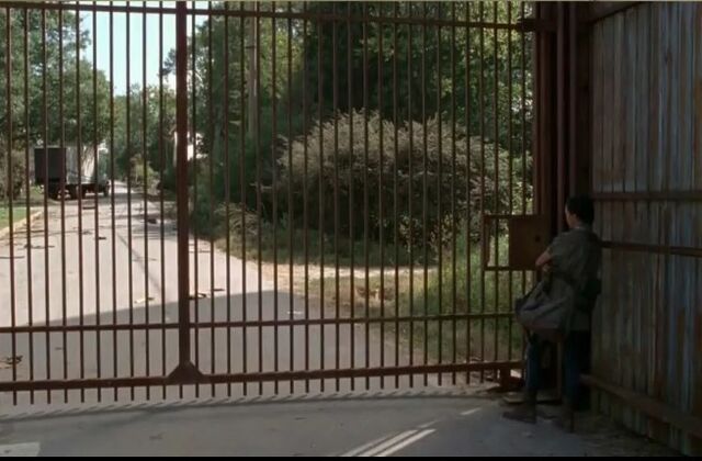File:Sasha at gate.jpg