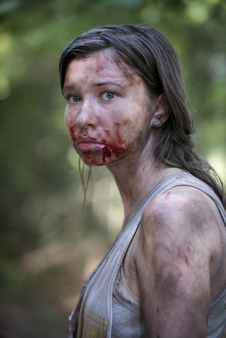 File:AMC 602 Enid Homeless.png