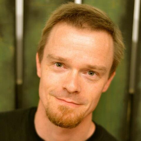 File:Dan Riker.jpg