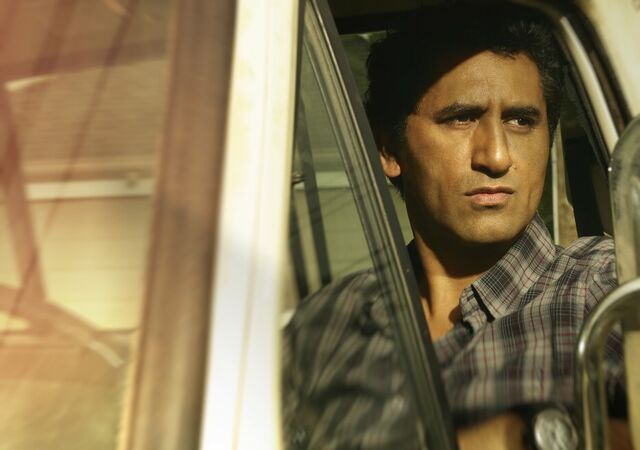 File:FTWD S1 Travis Truck.jpg