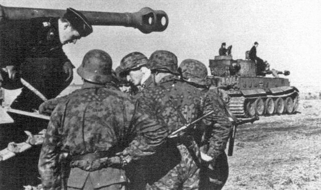 File:Totenkopf-Kursk-01.jpg