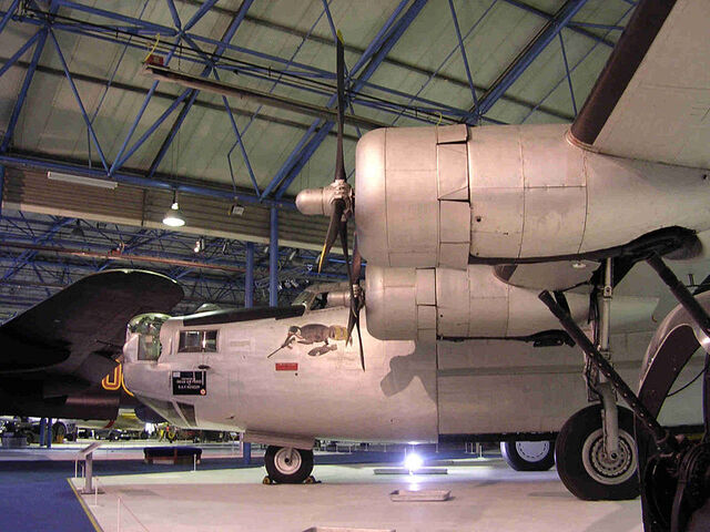 File:KN751Hendon.jpg