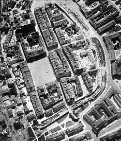 Warsaw Old Town aerial view.jpg