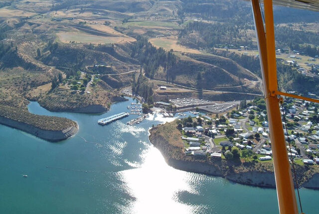 File:Sevenbayswaaerial16.jpg