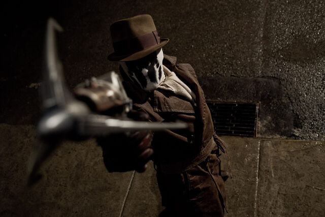 File:Rorshachwithgraplinghook.jpg
