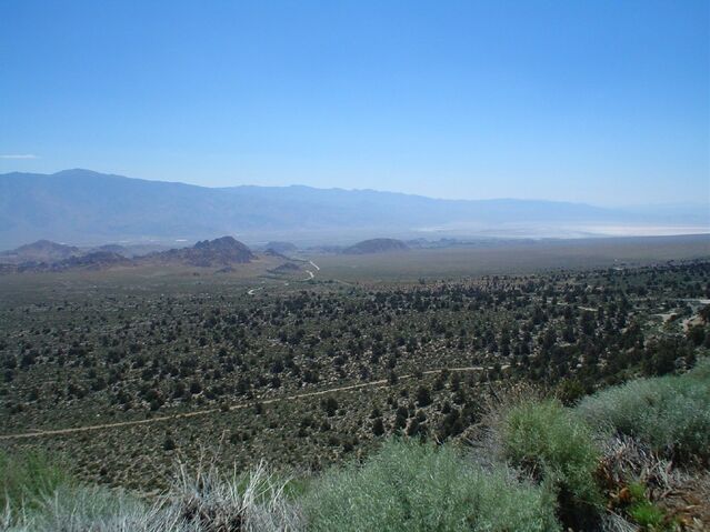 File:Owensvalley owenslake alabamahills.jpg