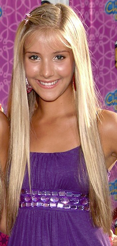 File:McKenna Laine.png