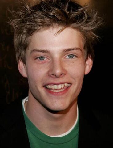File:HunterParrish.jpg