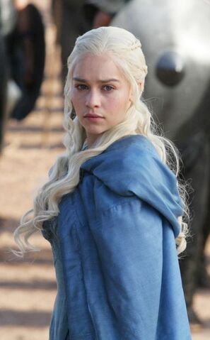 Plik:DaenerysTargaryen3.jpg