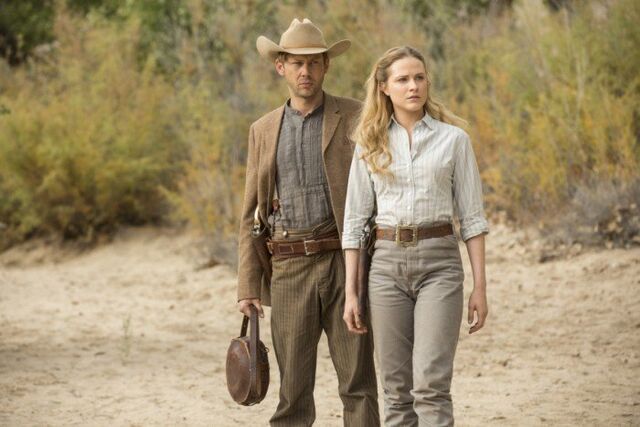 File:Westworld-episode-8-william-dolores-700x467.jpg