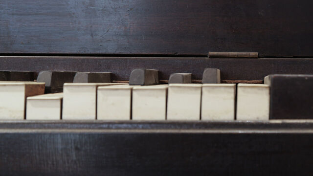 File:Ww pianostill 04.jpg