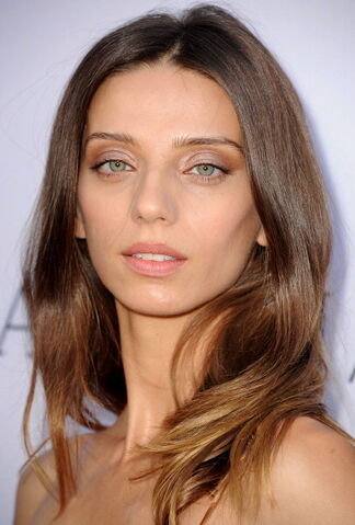 File:Angela Sarafyan.jpg
