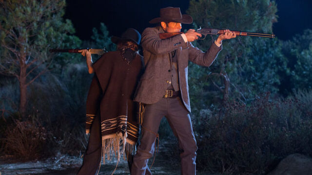 File:Westworld-S1E3-Marti-and-Teddy-e1476777049593.jpg