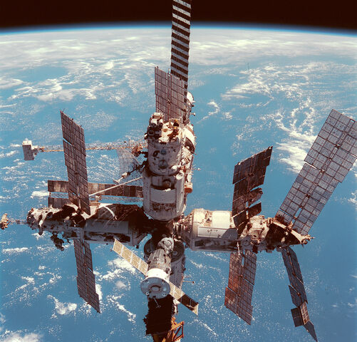 File:Spacestation2.jpg