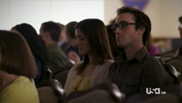 File:2x03-MannyVeronica.jpg