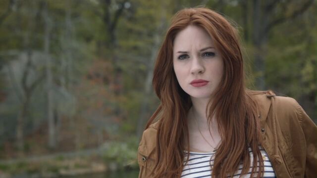 Plik:AmyPond.jpg