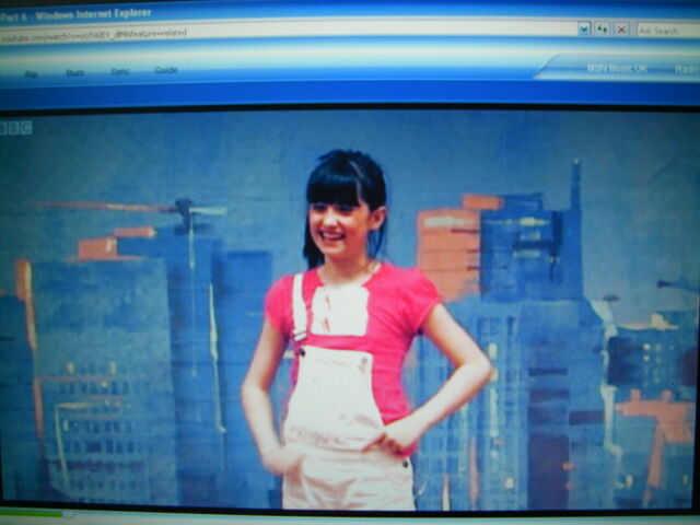File:Mizz Dungarees at the audictions .jpg