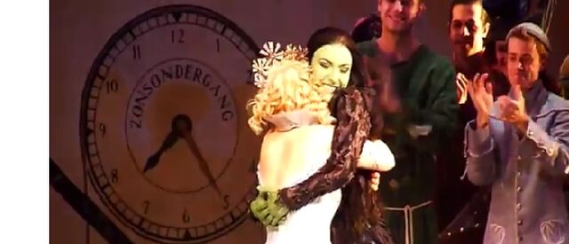 File:Willemijn en Manon Novak.jpg