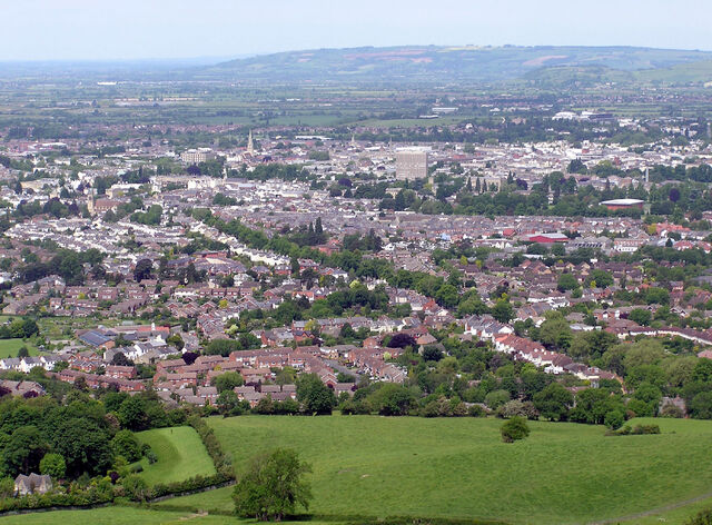 Plik:Cheltenham.from.leckhampton.arp.jpg