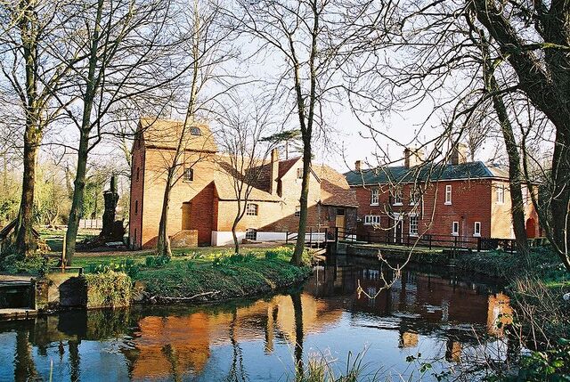 Plik:800px-Andover Rooksbury Mill 02.jpeg