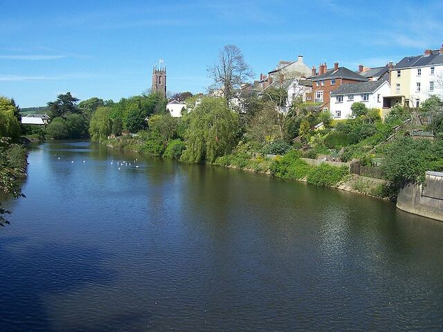 Plik:800px-River Exe.jpg