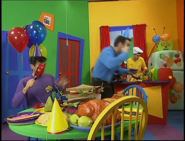 File:TheNonrealisticWigglesinTheParty.jpg