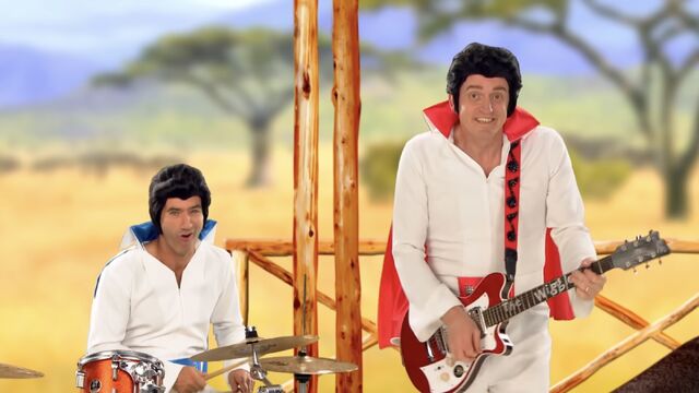 File:AnthonyandMurrayinTheWigglesGoBananas!.jpg