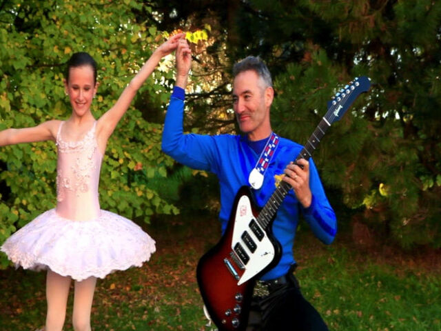 File:AnthonyandMimi.jpg