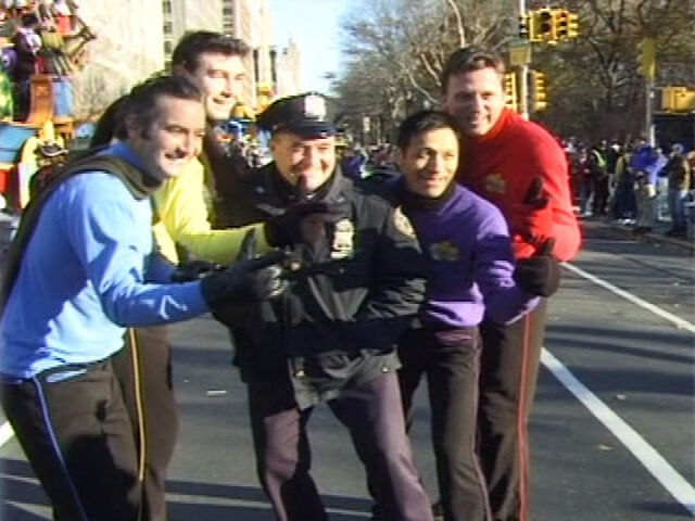 File:TheWigglesinNewYorkCity.jpg