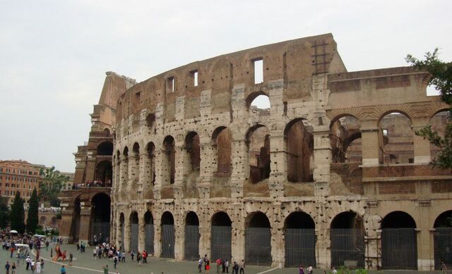 File:TheColosseum2.jpg