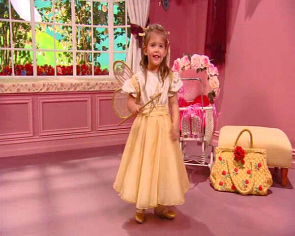 File:FairyLucia.jpg