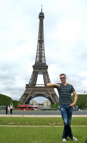 File:SimonPryceinParis,France.jpg