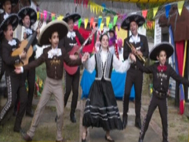 File:CeilitoLindo-PromoPicture2.jpg