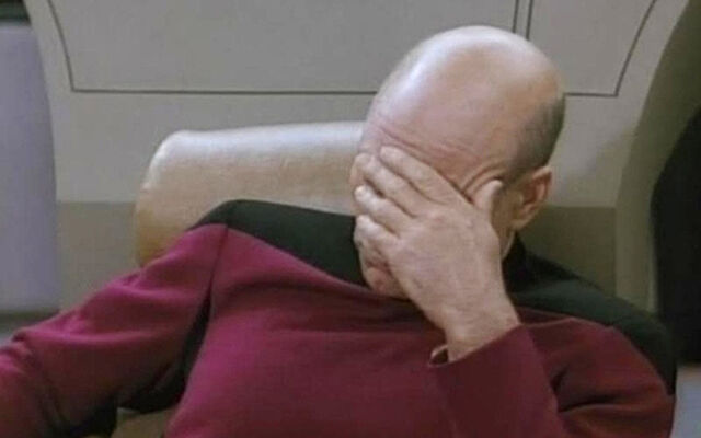 Файл:Picard-facepalm.jpg